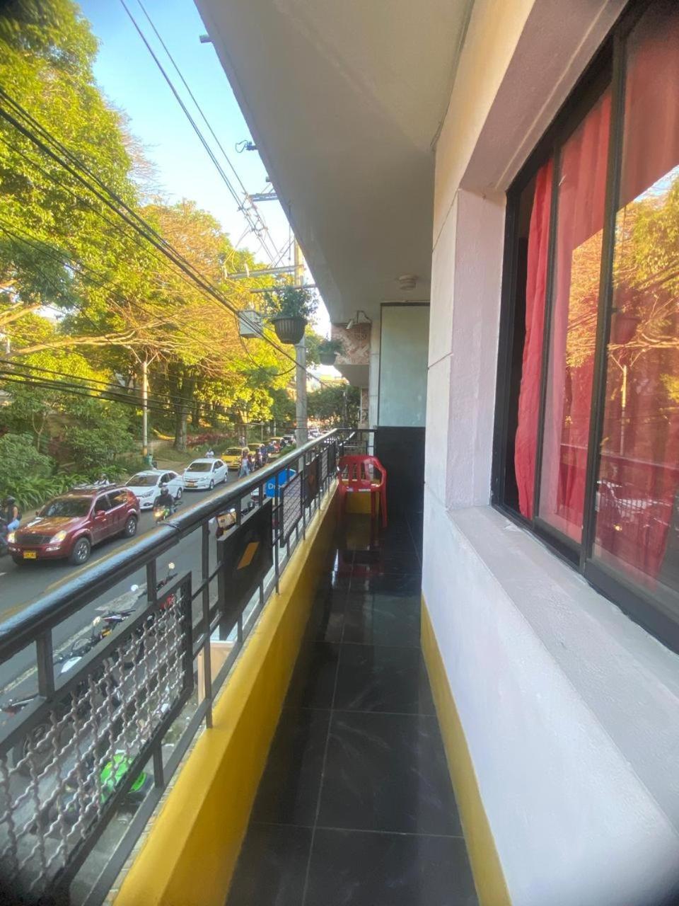 Campo Valdes Park Hostel Medellín Exterior foto