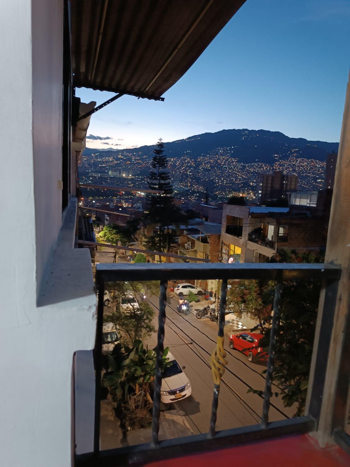 Campo Valdes Park Hostel Medellín Exterior foto