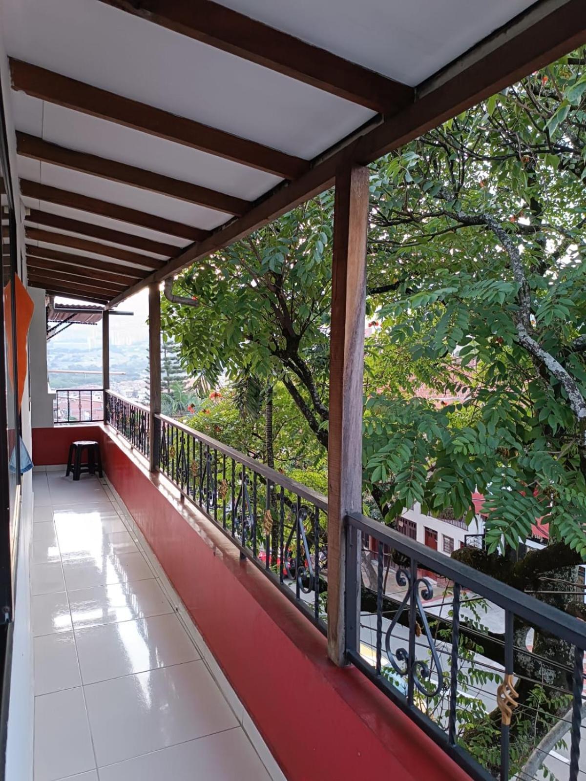 Campo Valdes Park Hostel Medellín Exterior foto